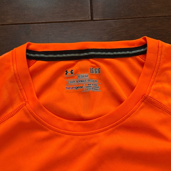 Under Armour Men's Athletic Orange & Gray Short Sleeve - Picture 3 of 3